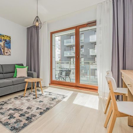 City Center - Riverside By Apartmore Гданск Екстериор снимка