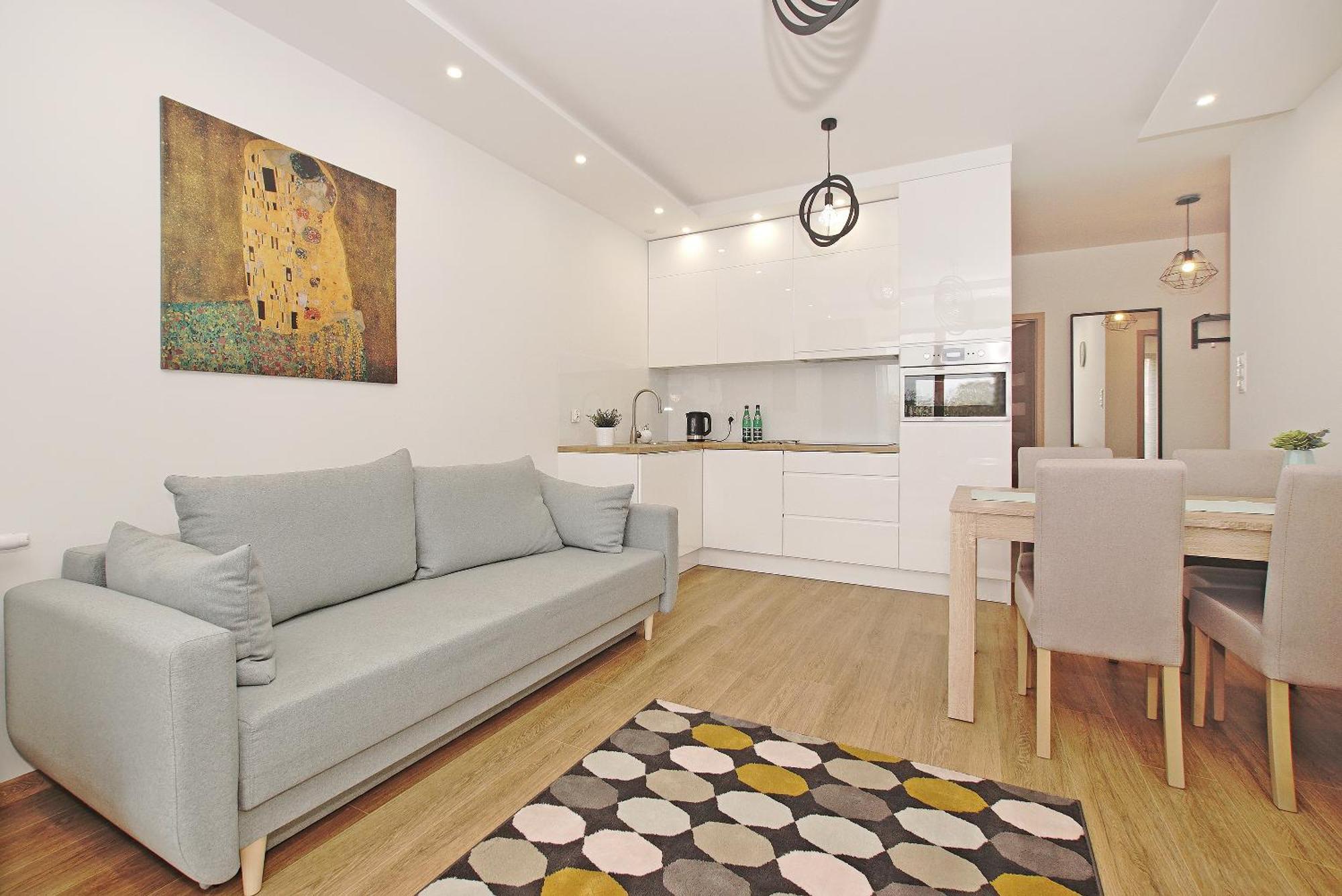 City Center - Riverside By Apartmore Гданск Екстериор снимка