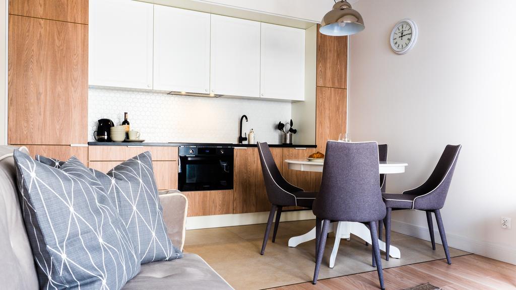 City Center - Riverside By Apartmore Гданск Екстериор снимка