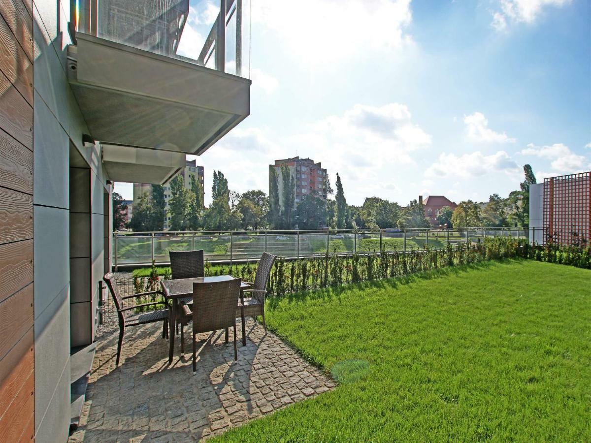 City Center - Riverside By Apartmore Гданск Екстериор снимка